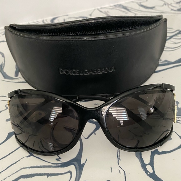 COPY - Dolce & Gabbana Sunglasses - Picture 2 of 6